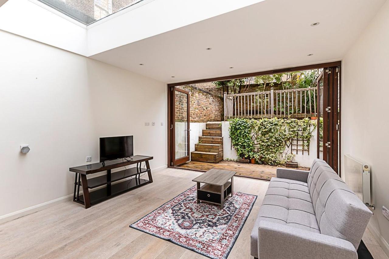 Chic 4-bed House, Camden, Сasa de vacaciones Londres