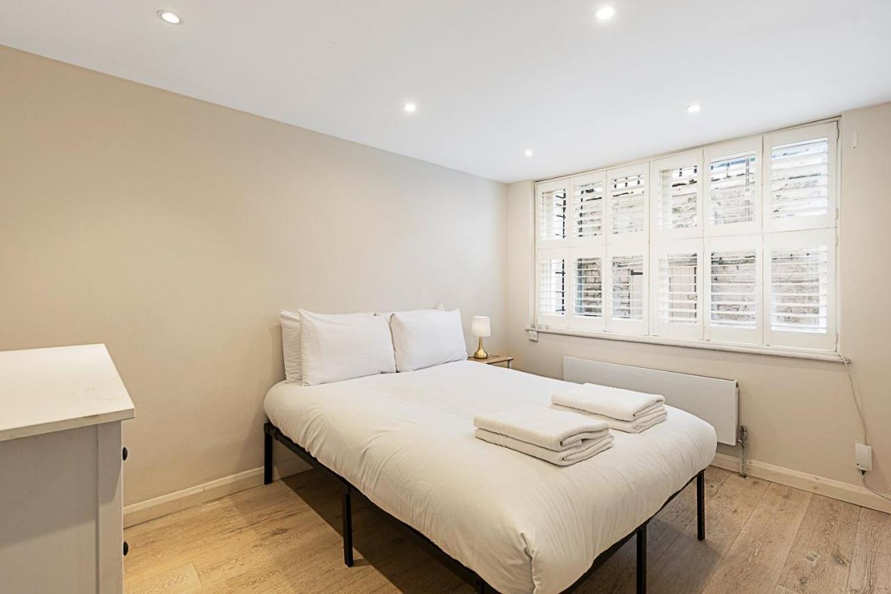 Сasa de vacaciones Chic 4-bed House, Camden,